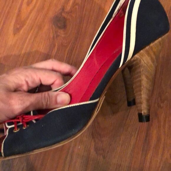 Mochino vintage Navy and beige heels size 7 1/2 open toe - Picture 4 of 9